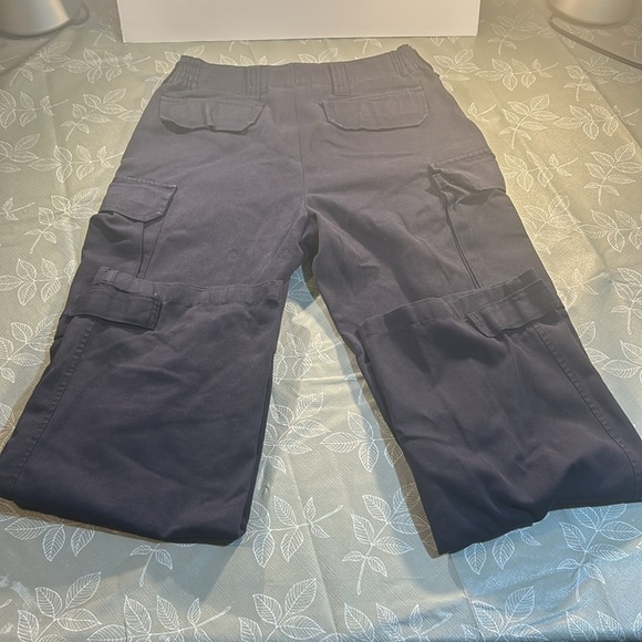 Men’s Cargo Pants. - Picture 4 of 6